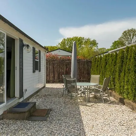 Tuinfluiter - Lodge 49-3